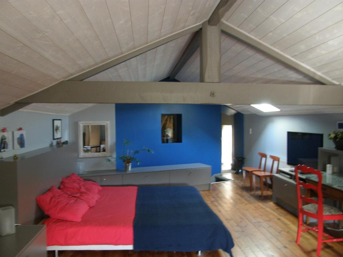 Le Puy-en-Velay Le Logis De La Colombe B&B 외부 사진
